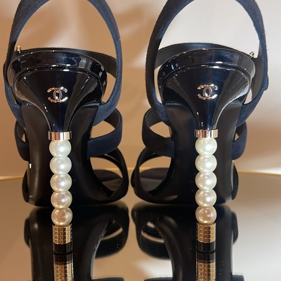 Chanel Interlocking CC Pearl heel sandals sz 39.5 - Picture 3 of 16